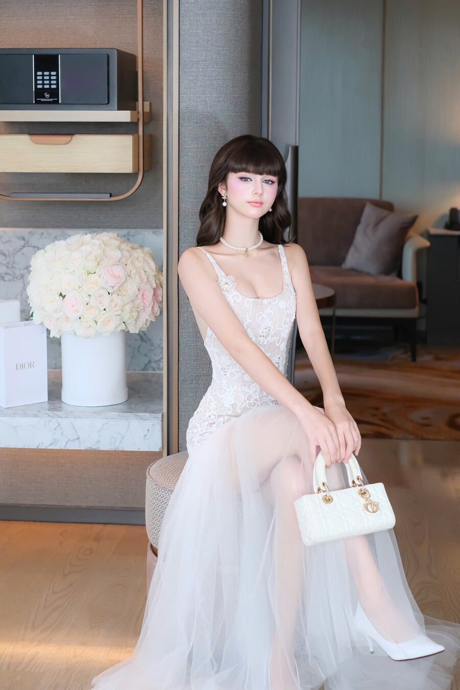 Frennie Long Lace Dress - White, M